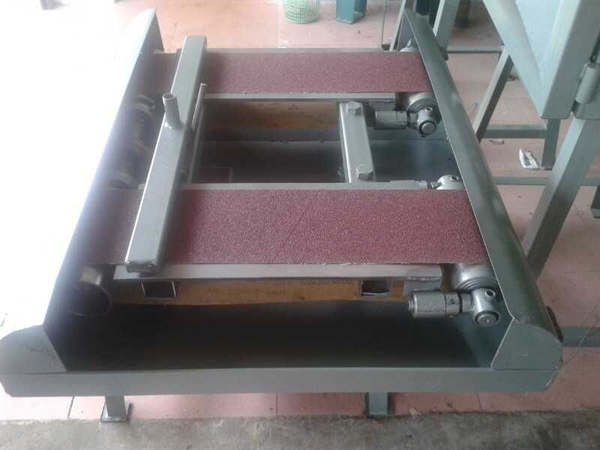 砂帶機(jī)